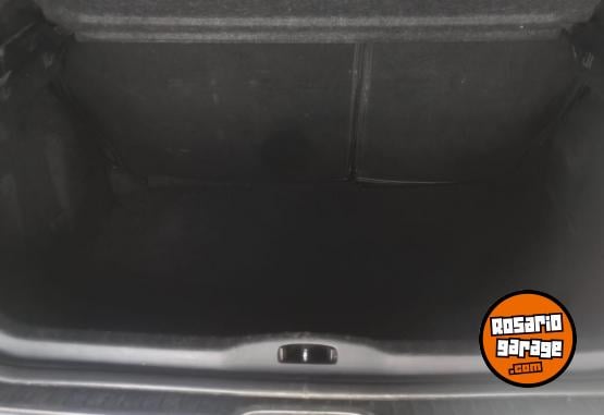 Autos - Peugeot 308 2015 Nafta 71100Km - En Venta