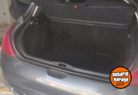 Autos - Peugeot 308 2015 Nafta 71100Km - En Venta
