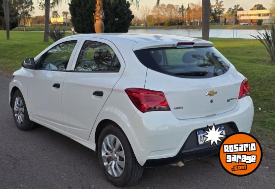 Autos - Chevrolet Onix 2017 Nafta 98000Km - En Venta