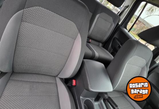 Camionetas - Volkswagen Amarok 2021 Diesel 148000Km - En Venta