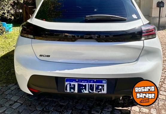 Autos - Peugeot 208 Allure AT 2025 Nafta 4200Km - En Venta