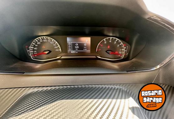 Autos - Peugeot 208 Allure AT 2025 Nafta 4200Km - En Venta