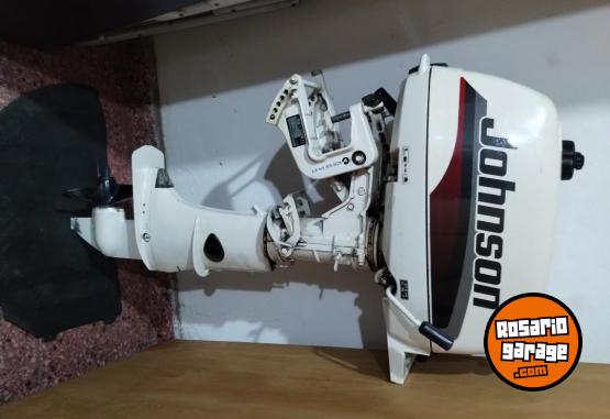 Embarcaciones - TRAKKER 520 MOTOR MERCURY 75 HP Y MOTOR AUXILIAR JOHNSON 5 HP - En Venta
