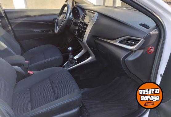 Autos - Toyota YARIS XLS 1.5N 2021 Nafta 37400Km - En Venta