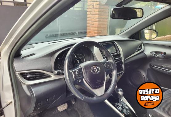 Autos - Toyota YARIS XLS CVT. AUTOMATICO 2021 Nafta 115000Km - En Venta