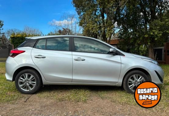 Autos - Toyota YARIS XLS CVT. AUTOMATICO 2021 Nafta 115000Km - En Venta