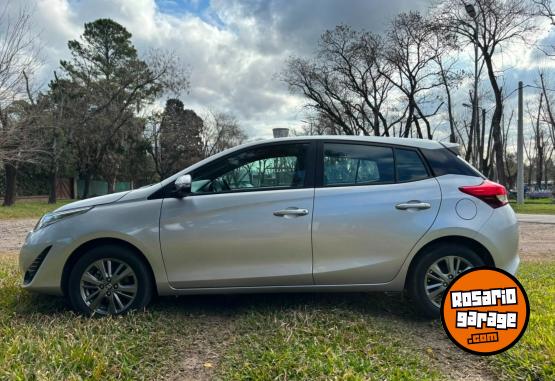 Autos - Toyota YARIS XLS CVT. AUTOMATICO 2021 Nafta 115000Km - En Venta