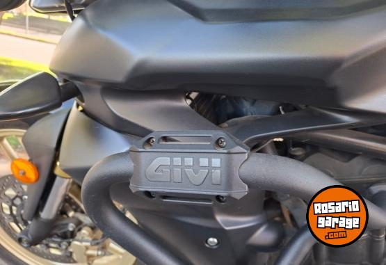 Motos - Triumph TIGER 800 2012 Nafta 26760Km - En Venta