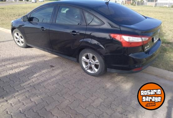 Autos - Ford Focus SE PLUS 2014 Nafta 148000Km - En Venta