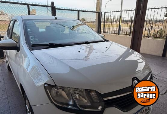 Autos - Renault Logan 2018 GNC 144000Km - En Venta