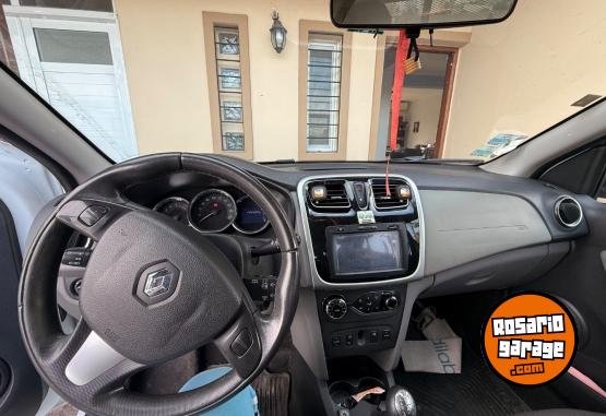 Autos - Renault Logan 2018 GNC 144000Km - En Venta