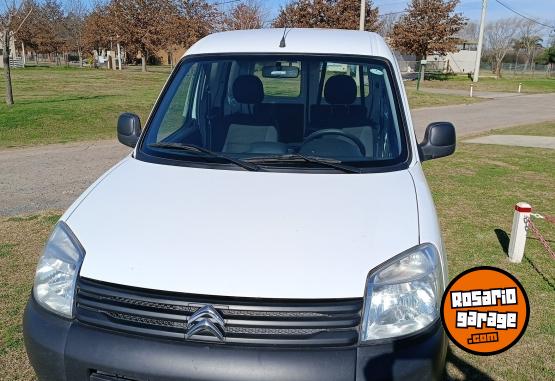 Utilitarios - Citroen Berlingo 2023 Nafta 86000Km - En Venta