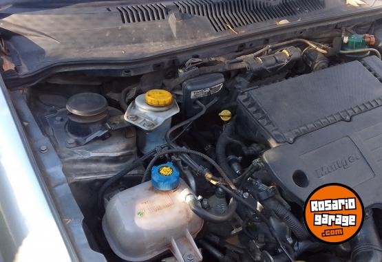 Utilitarios - Fiat Strada TREAKING CABINA EX 2010 Diesel 190000Km - En Venta