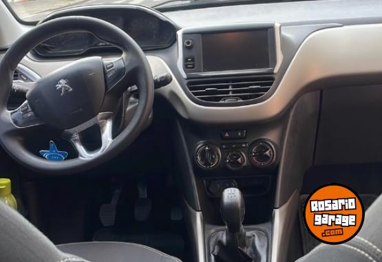 Autos - Peugeot 2008 2017 Nafta 185000Km - En Venta