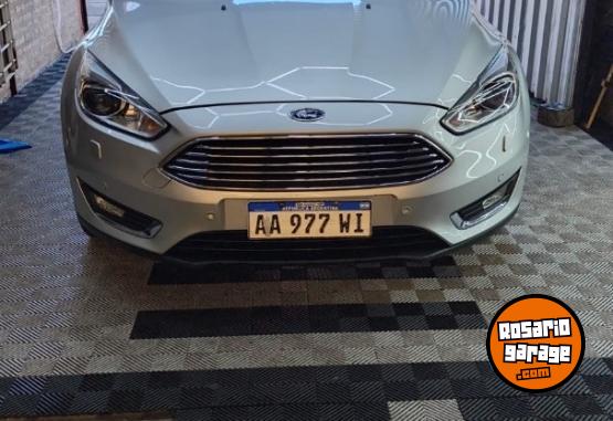 Autos - Ford Focus Titanium 4p at 2017 Nafta 107000Km - En Venta