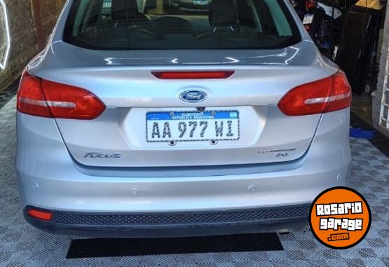 Autos - Ford Focus Titanium 4p at 2017 Nafta 107000Km - En Venta