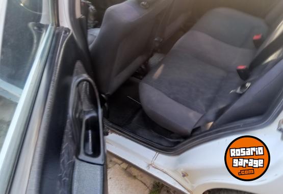 Autos - Volkswagen Polo sd 1998 Diesel 198000Km - En Venta