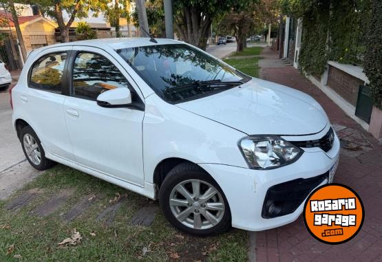 Autos - Toyota ETIOS 2017 Nafta 82000Km - En Venta