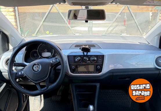 Autos - Volkswagen Up high i motion 2018 Nafta 80000Km - En Venta