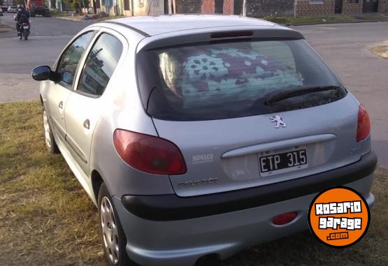Autos - Peugeot 206 2005 Nafta 193000Km - En Venta