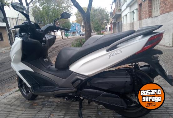 Motos - Kymco X-Town 250 2020 Nafta 7500Km - En Venta
