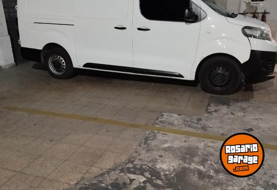 Utilitarios - Citroen Jumpy 2018 Diesel 378000Km - En Venta
