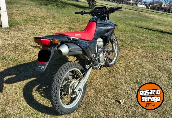 Motos - Honda Tornado 250 2009 Nafta 37000Km - En Venta