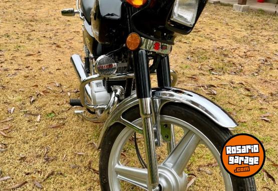 Motos - Suzuki Ax 2026 Nafta 500Km - En Venta