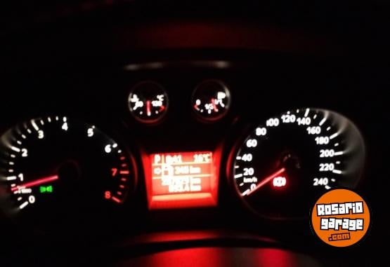 Camionetas - Ford Kuga 2.5T Titanium 2011 Nafta 200000Km - En Venta