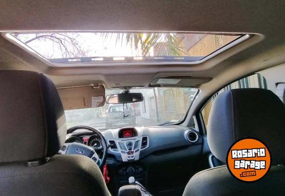 Autos - Ford Fiesta Kinetic Titanium 2013 Nafta 160000Km - En Venta