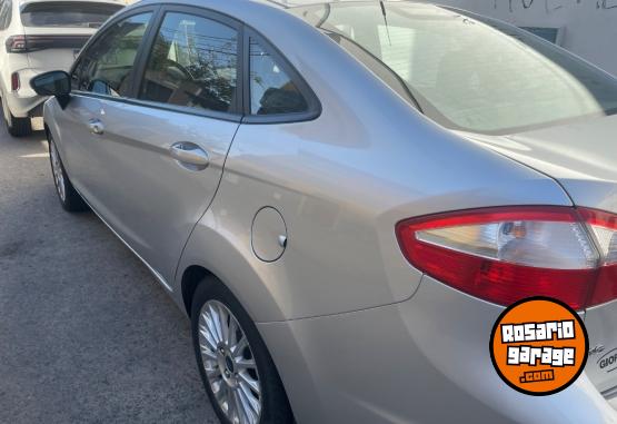 Autos - Ford Fiesta SE plus 2016 Nafta 128000Km - En Venta