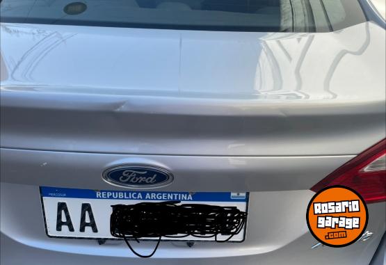 Autos - Ford Fiesta SE plus 2016 Nafta 128000Km - En Venta