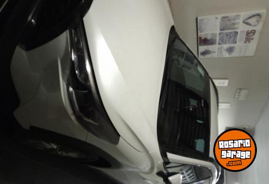 Camionetas - Toyota Corolla cross 2024 Nafta 17000Km - En Venta