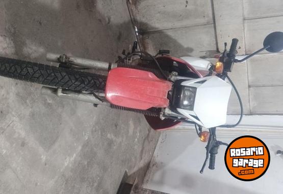 Motos - Honda Tornado 250 2014 Nafta 23000Km - En Venta