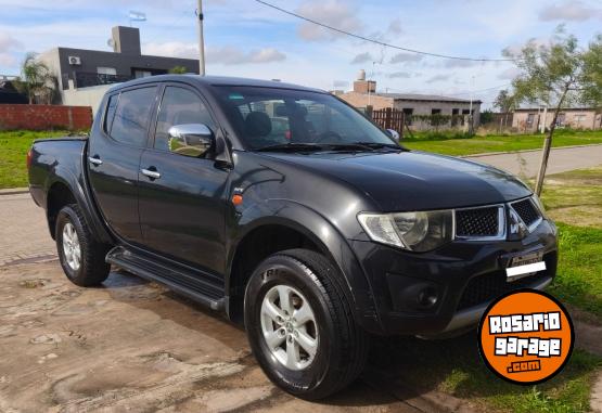 Camionetas - Mitsubishi L200 triton 2011 Diesel 244000Km - En Venta