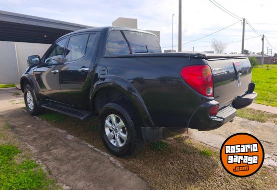 Camionetas - Mitsubishi L200 triton 2011 Diesel 244000Km - En Venta