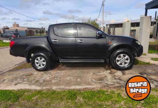 Camionetas - Mitsubishi L200 triton 2011 Diesel 244000Km - En Venta