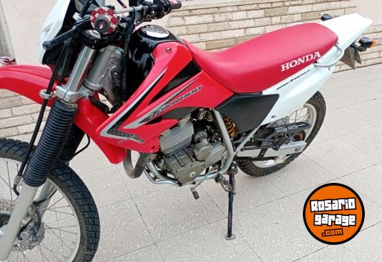 Motos - Honda Tornado 2013 Nafta 16142Km - En Venta