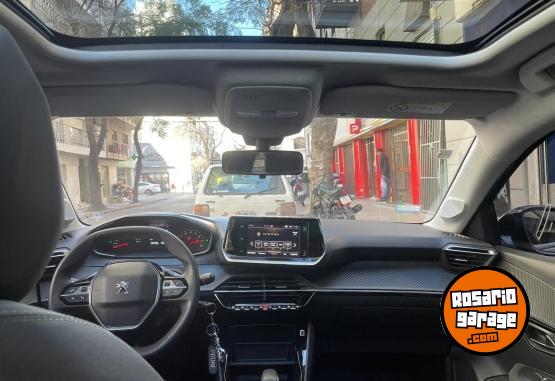 Autos - Peugeot 208 2021 Nafta 58700Km - En Venta