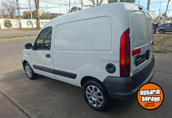 Utilitarios - Renault Kangoo 2013 GNC 190000Km - En Venta