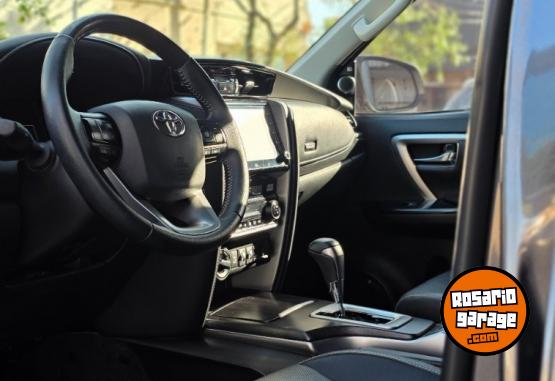 Camionetas - Toyota SW4 SRX 2023 Diesel 135000Km - En Venta