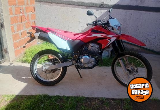 Motos - Honda Tornado xr 250 2025 Nafta 3250Km - En Venta