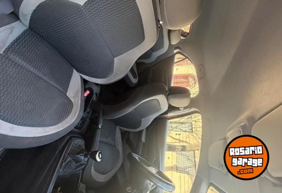 Autos - Chevrolet Ónix LT 2013 Nafta 175000Km - En Venta