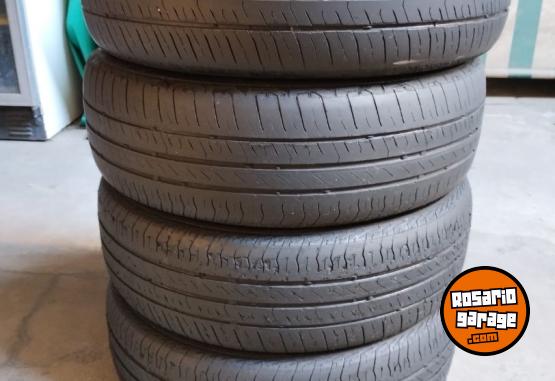 Accesorios para Autos - 4 cubiertas 185/65/15 - En Venta