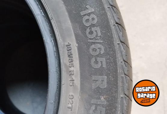 Accesorios para Autos - 4 cubiertas 185/65/15 - En Venta