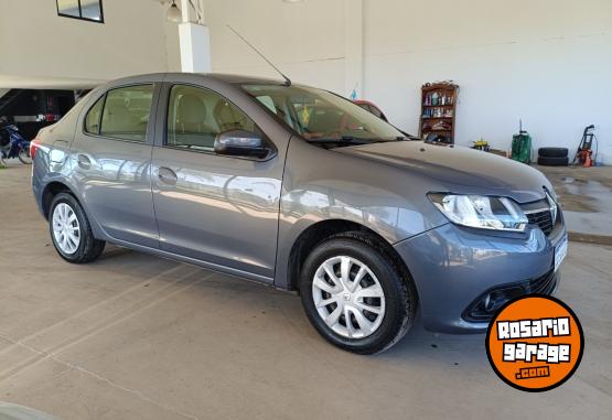 Autos - Renault Logan 2016 GNC 140000Km - En Venta