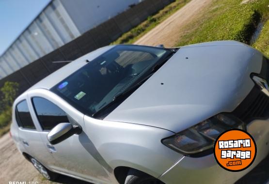 Autos - Renault Logan 2015 GNC 141000Km - En Venta