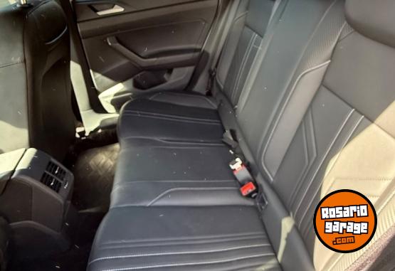 Autos - Volkswagen Nivus Highline 200 TSI AT 2025 Nafta 11000Km - En Venta