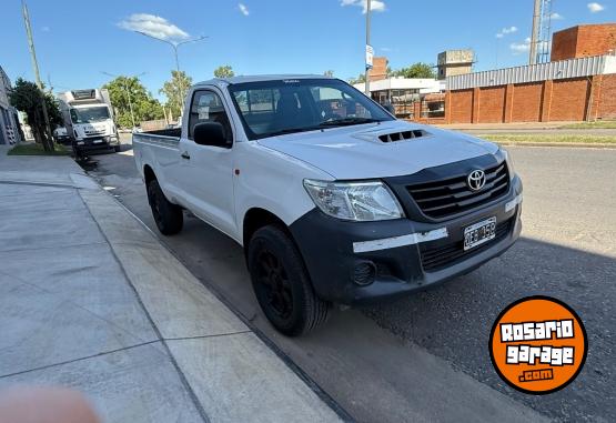 Utilitarios - Toyota Hilux cabina simple 2015 Diesel 208000Km - En Venta