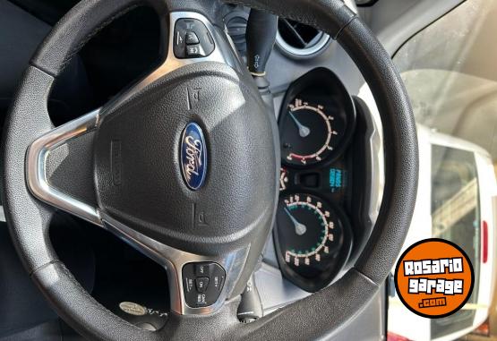 Autos - Ford Fiesta 2016 Nafta 87000Km - En Venta